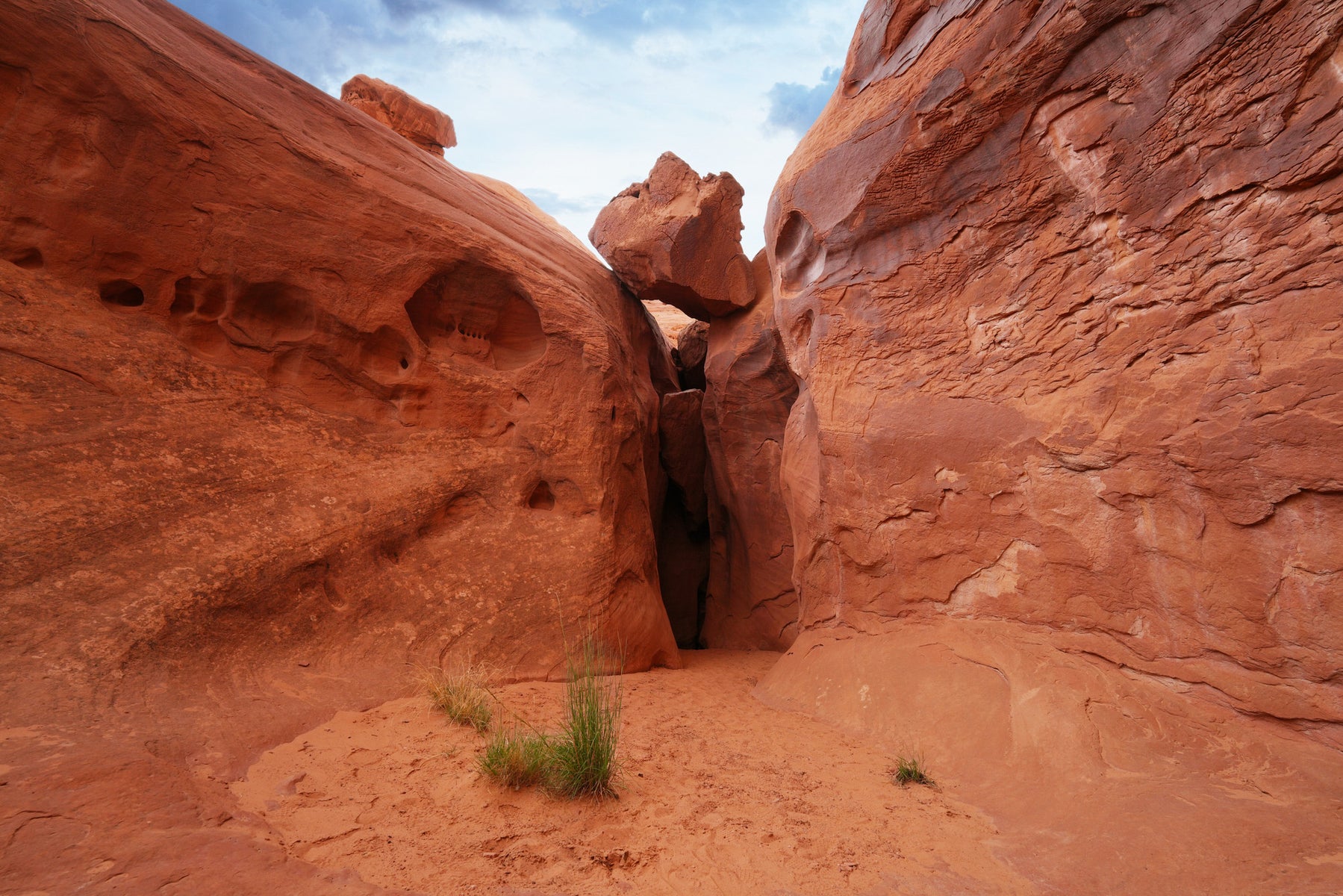 jpg/Alpha-Universe-Photo-by-Autumn-Schrock-autumn-schrock_slot-canyon-4.S1x404QLEo-1200_boundsj9qys1.jpg?height=1200&fit=bounds