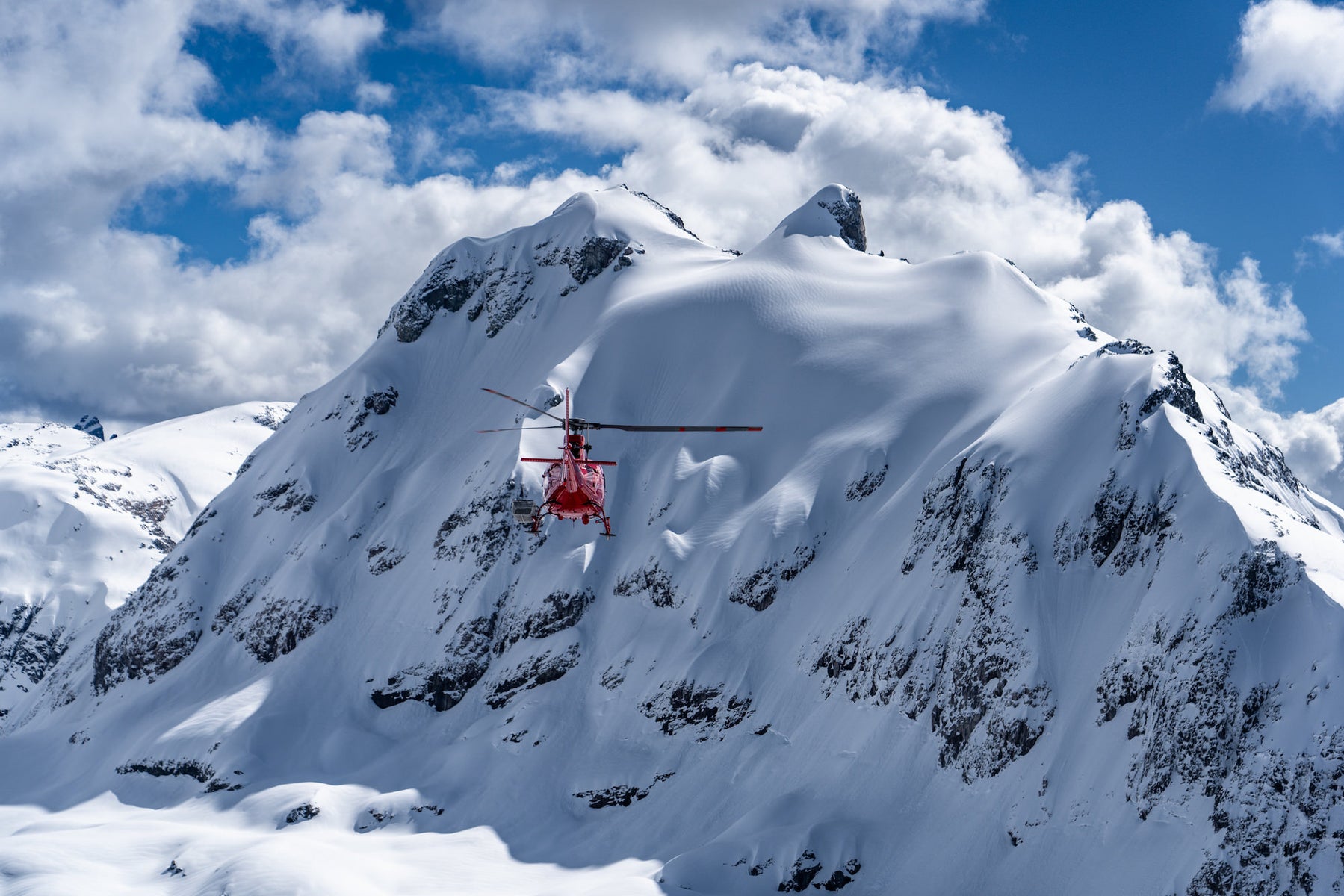 jpg/Alpha-Universe-WIMB-2024-Chris-Burkard-6-1200_boundssfwwyo.jpg?height=1200&fit=bounds